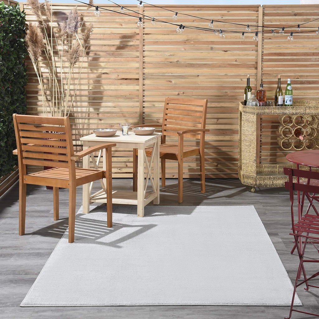Solid Contemporary Silver Area Rug